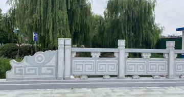 威海 芝麻灰桥栏杆、河道栏杆安装效果