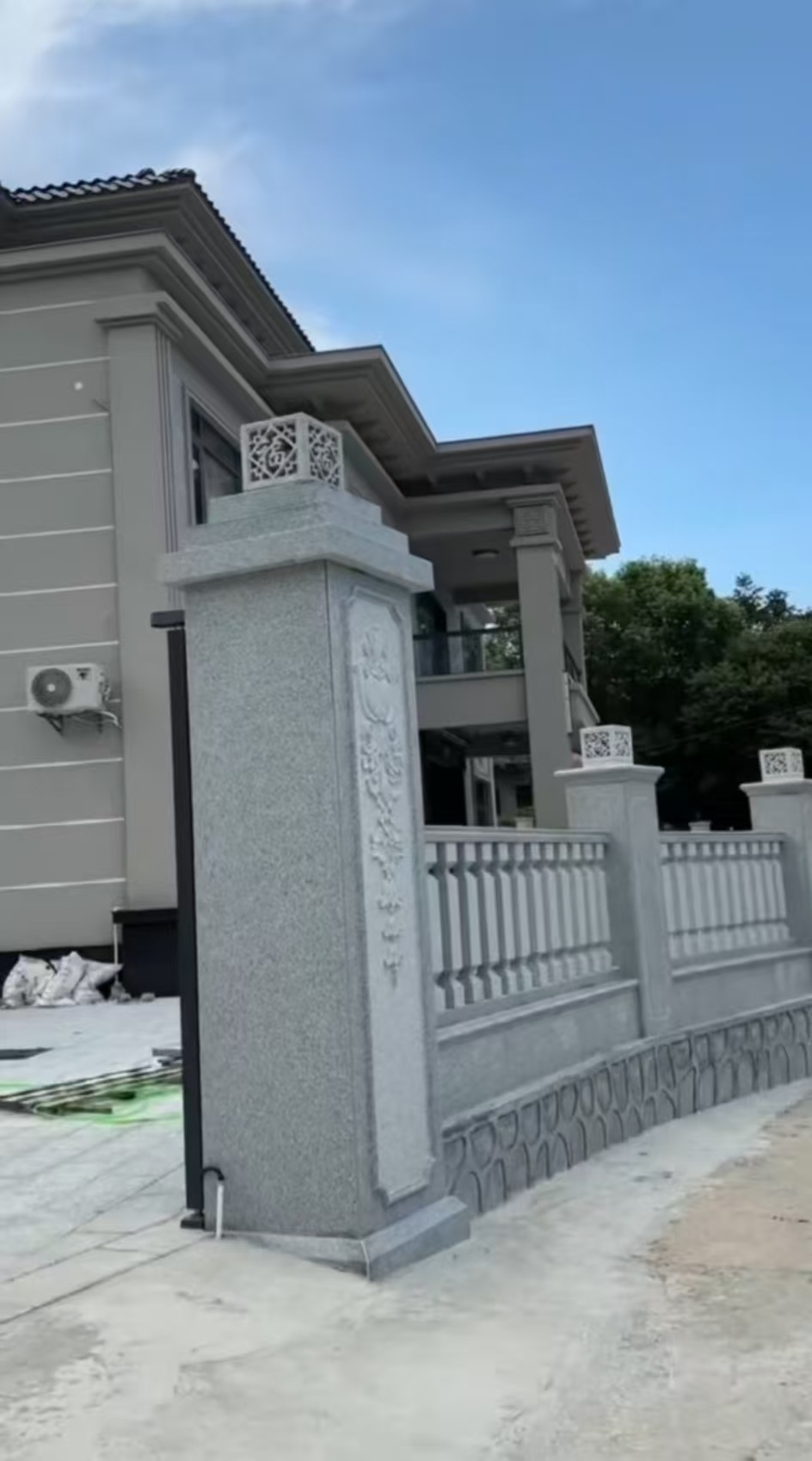 威海 芝麻白别墅围墙栏杆，私人订制