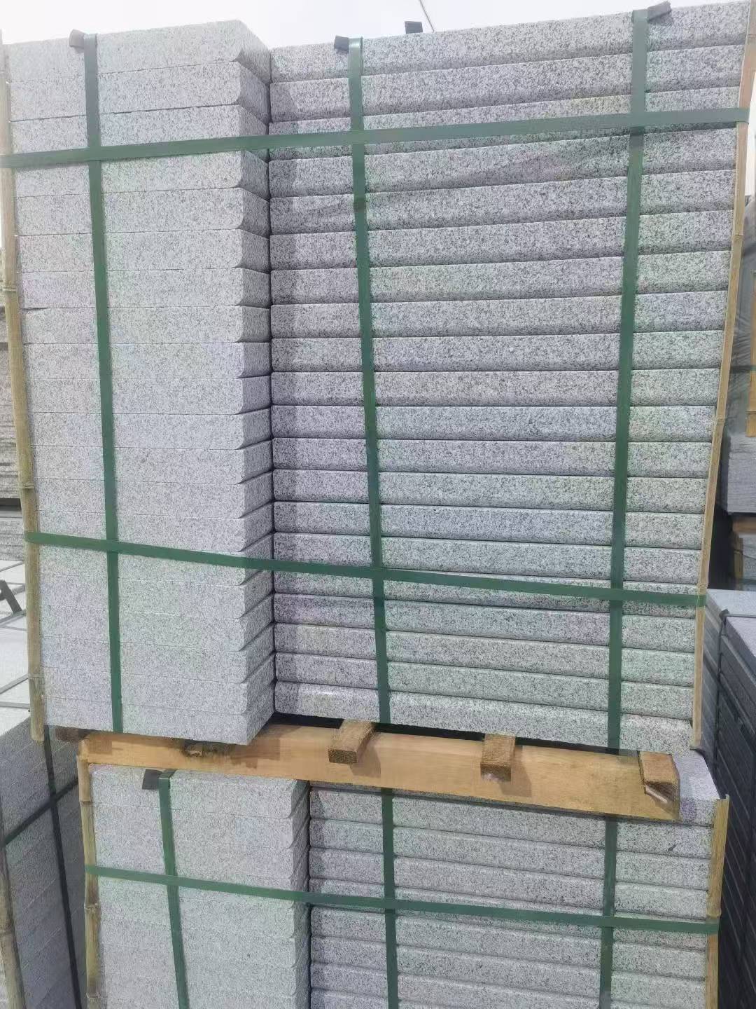 威海 5公分芝麻白，倒斜角，室外楼梯踏步