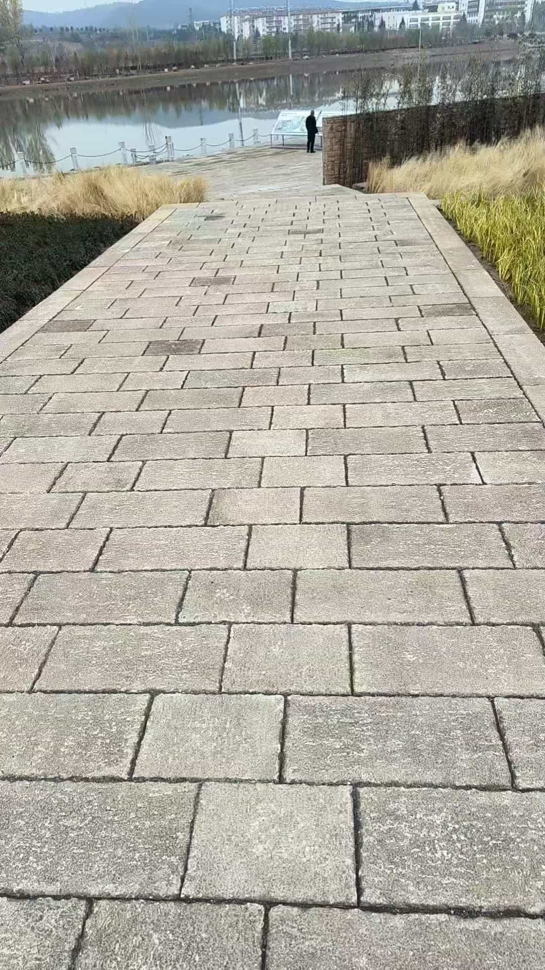 威海仿古石铺装效果