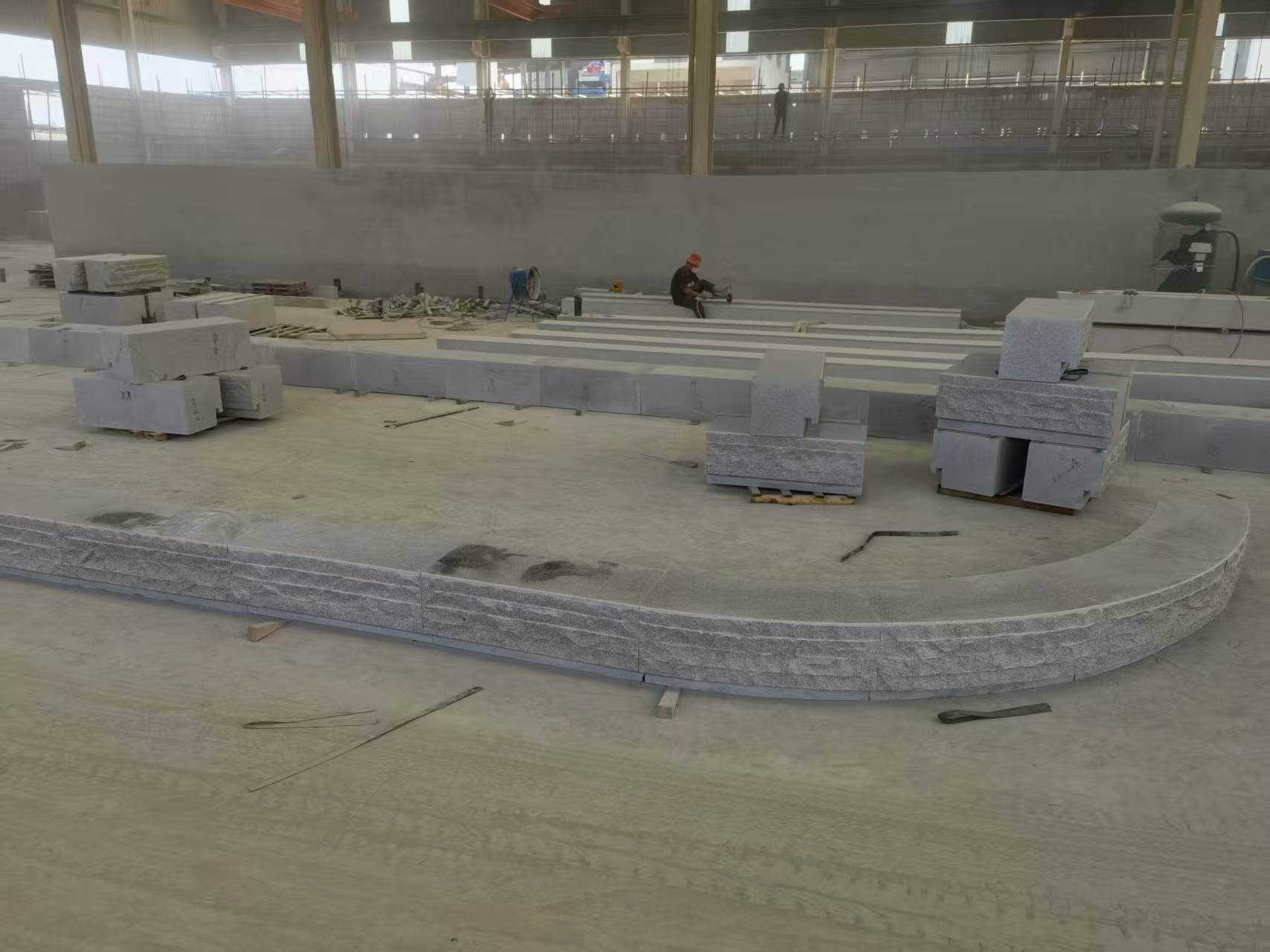 威海 芝麻白整石坐凳（光面+自然面）