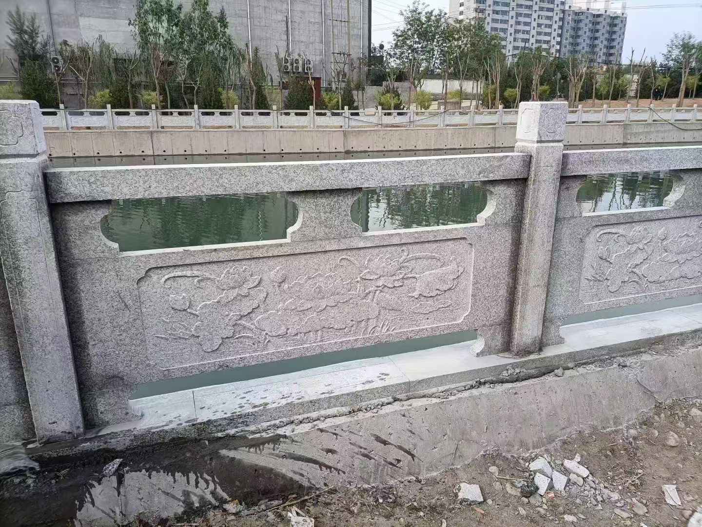 威海 芙蓉白大花桥梁、河道，石材栏杆、围栏、护栏