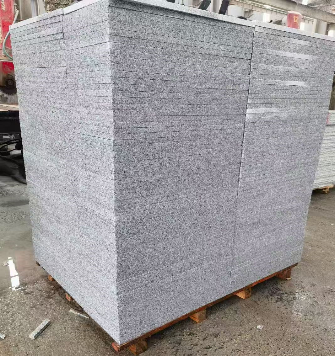 威海 火烧面地铺石，街道广场园林市政工程板，1.8~5.0厚均有现货