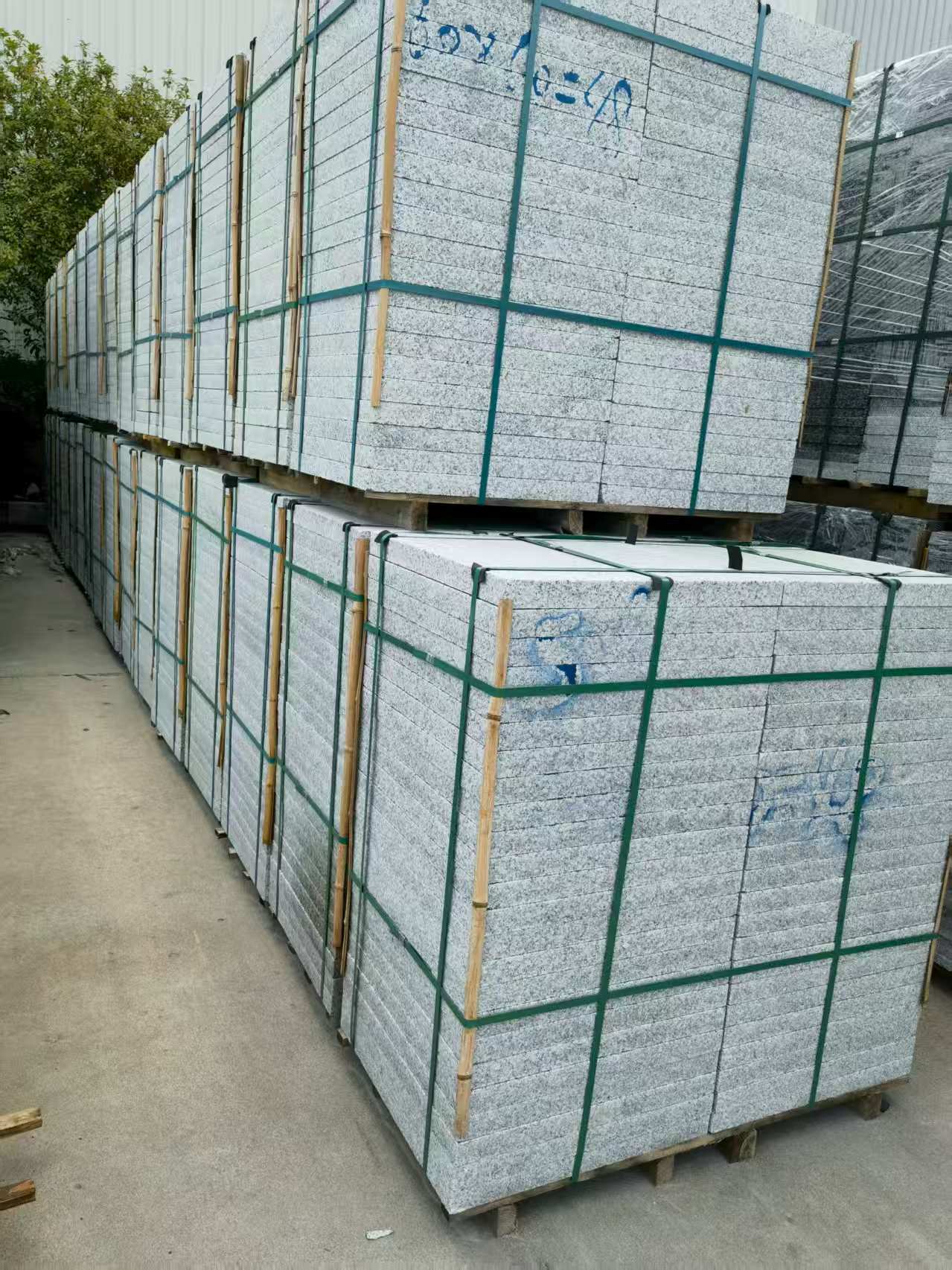 威海 大花芙蓉白火烧成品，市政园林广场地铺石