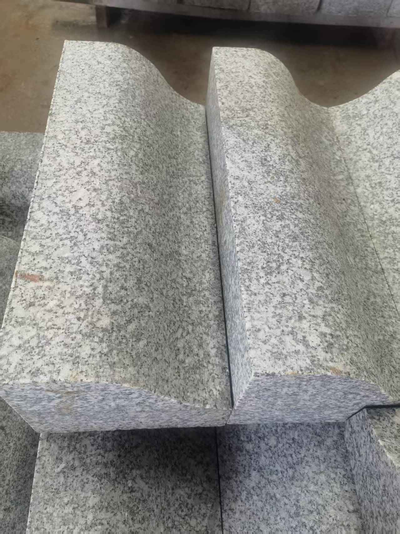 威海芙蓉白S型拉丝面路沿石